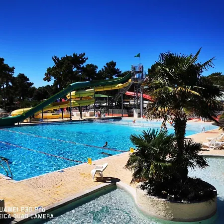 Semesterbostad De 3 Avec Vue Sur La Piscine Partagee Et Jardin Clos A A 2 Km De La Les Mathes