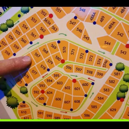 De 3 Avec Vue Sur La Piscine Partagee Et Jardin Clos A A 2 Km De La Les Mathes